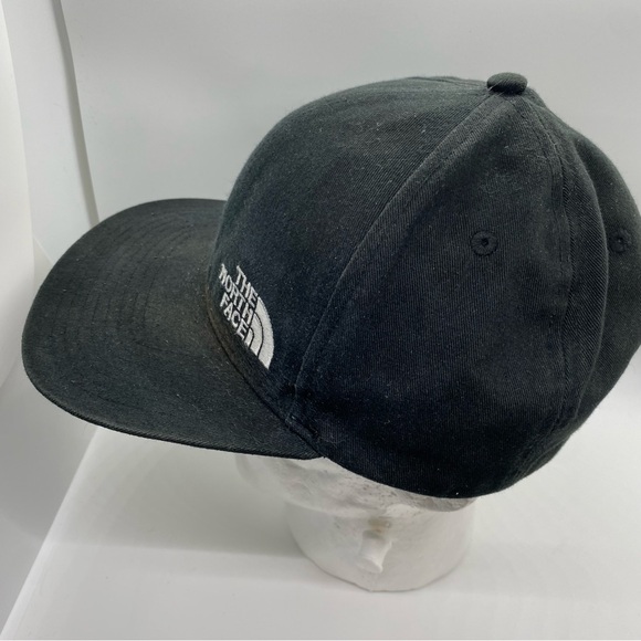 The North Face black hat with small front logo in gray with SnapBack for fit. - Picture 2 of 7